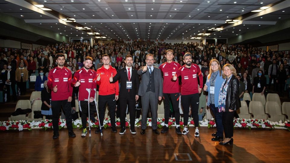 Ampute Milli Takımı Ankara’da üniversite öğrencileriyle buluştu