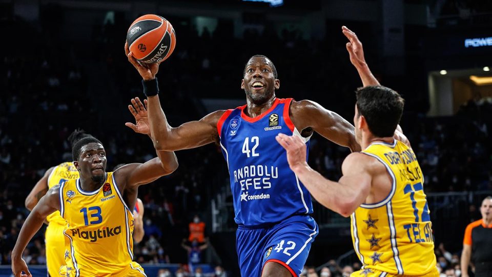 Anadolu Efes İsrail deplasmanında