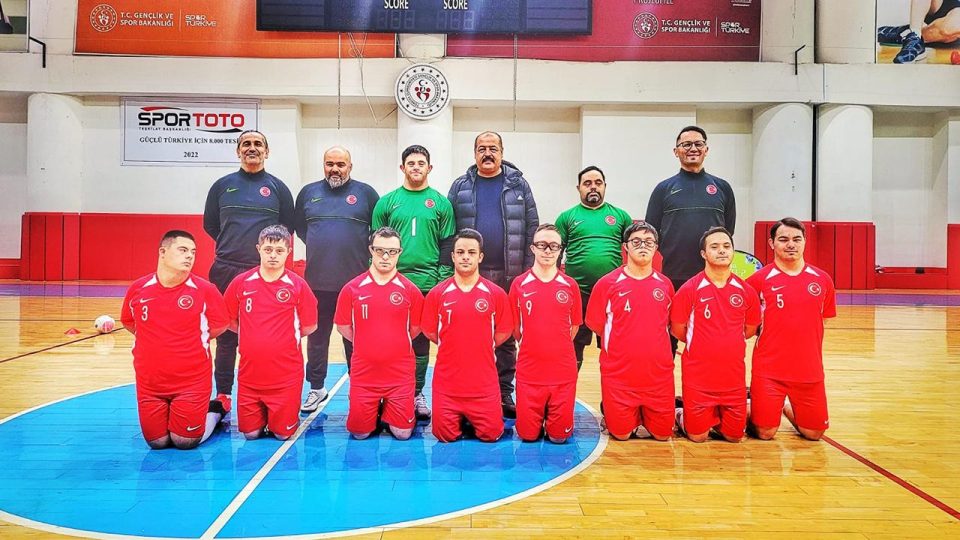 Down Sendromlular Futsal Milli Takımı kampa girdi