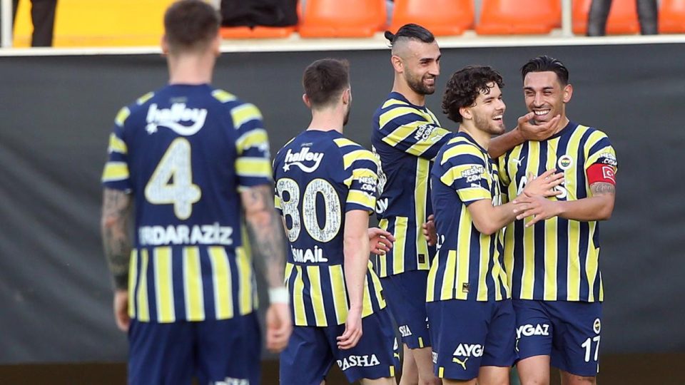 Fenerbahçe hazırlık maçını 3 golle kazandı