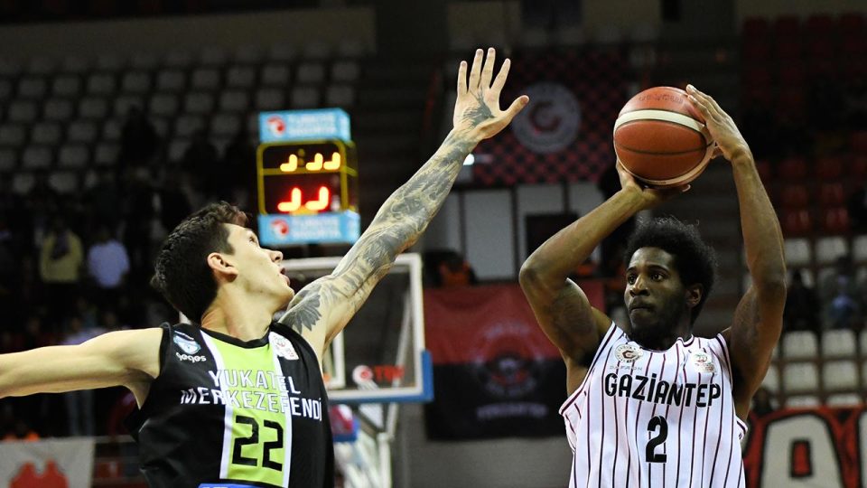 Gaziantep Basketbol 3 maç sonra galip geldi