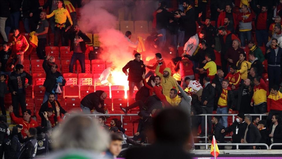 Göztepe ve Altay hükmen mağlup ilan edildi