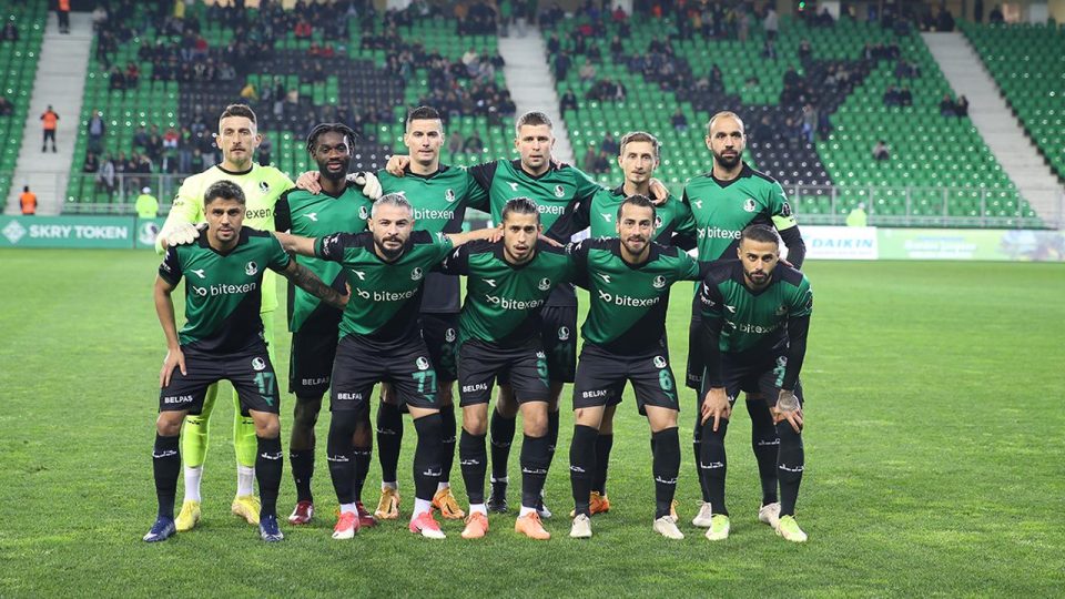 Sakaryaspor devreyi play-off hattında kapatma hedefinde