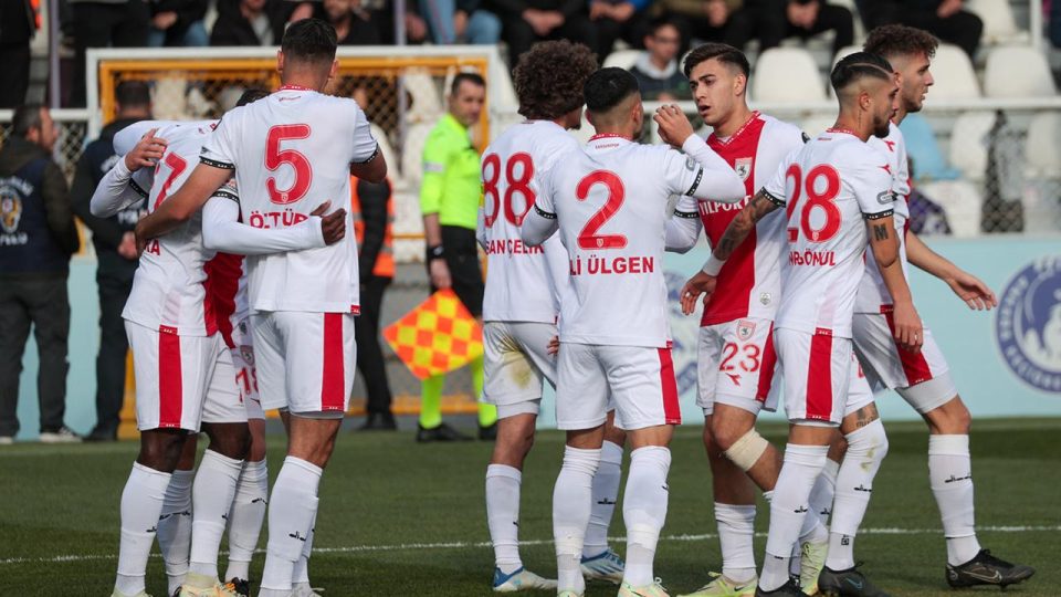 Samsunspor yenilmezlik serisini sürdürmek istiyor