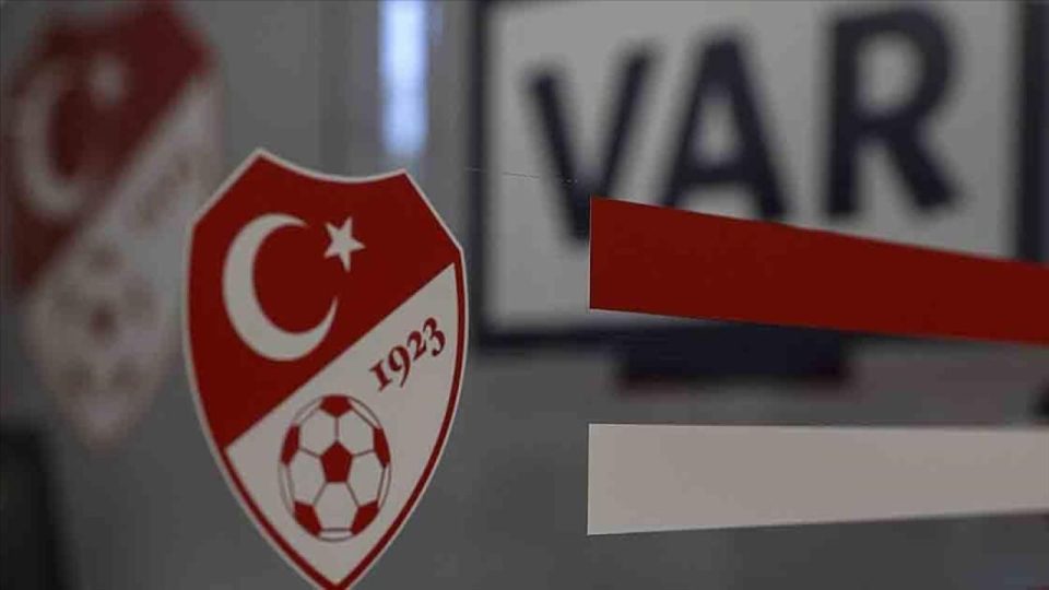 Yabancı VAR hakem uygulamasından olumlu sonuç çıkmadı